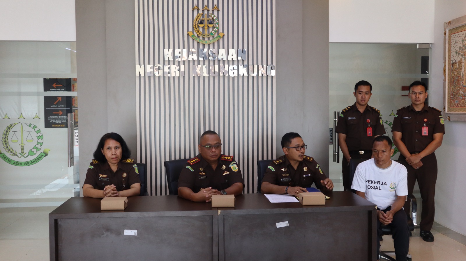 SEMARAPURA, BALINEWS.ID – Kejaksaan Negeri (Kejari) Klungkung kembali menerapkan kebijakan keadilan restoratif atau restorative justice (RJ) dalam penanganan p…