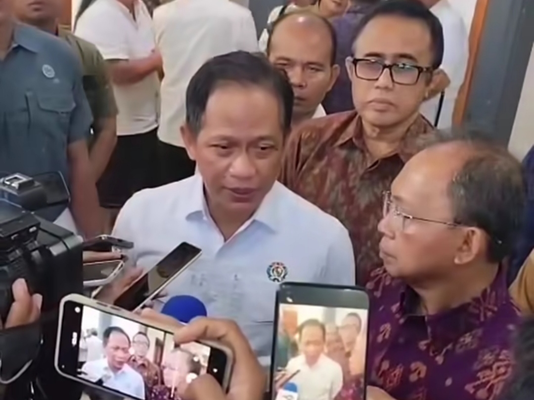 DENPASAR, BALINEWS.ID - Pemerintah pusat bersama pemerintah daerah di Bali memastikan bahwa TPA Suwung akan ditutup total mulai 1 Maret 2025. Hal itu disampaik…