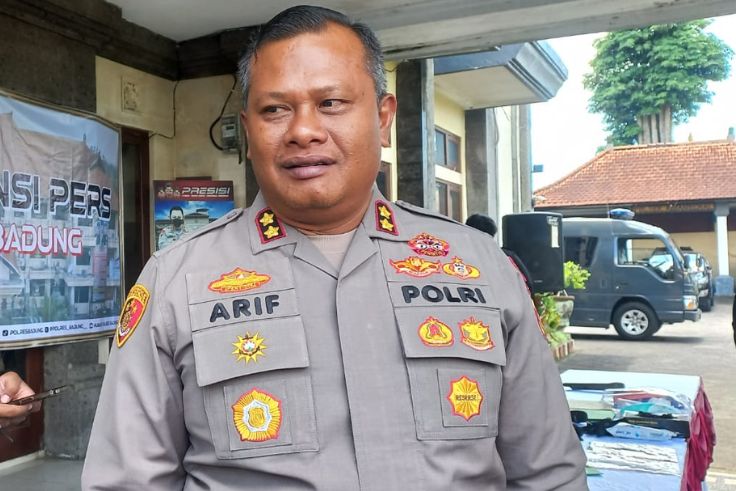 BADUNG, BALINEWS.ID - Polisi tengah mendalami  dugaan korupsi dalam pengelolaan dana LPD Adat Mambal, Kecamatan Abiansemal, Badung. Penyidik Satreskrim Polres …