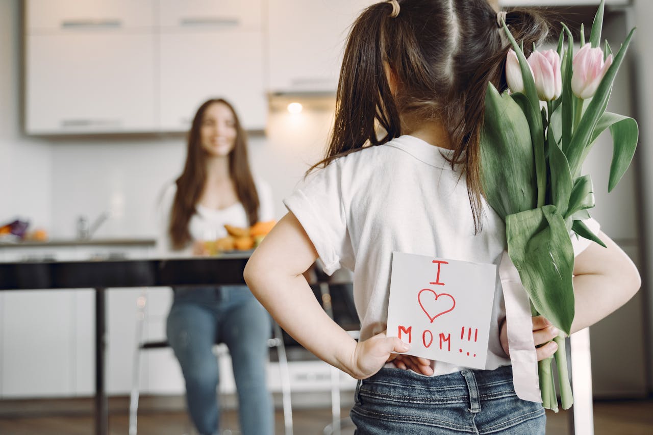 INTERMESO, BALINEWS.ID - Hari Ibu sebentar lagi! Ini adalah kesempatan terbaik untuk menunjukkan kasih sayang kepada ibu yang telah banyak memberikan cinta dan…