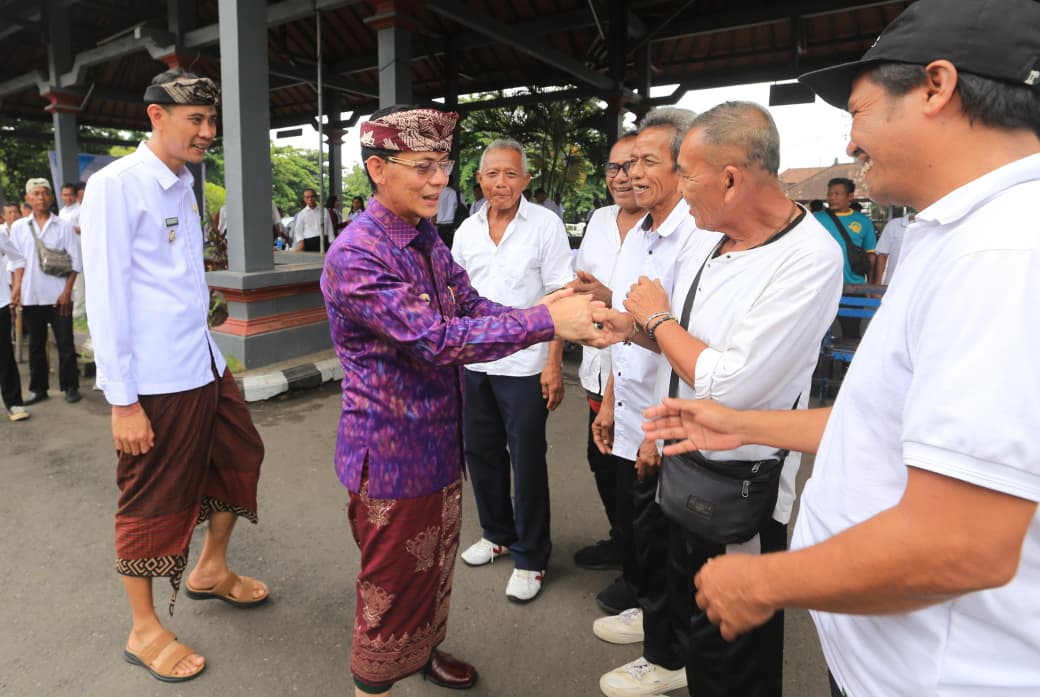 KLUNGKUNG, BALINEWS.ID — Pemerintah Kabupaten Klungkung kembali memperluas jangkauan program Angkutan Siswa Gratis (Angsis) sebagai upaya mendukung akses pendi…