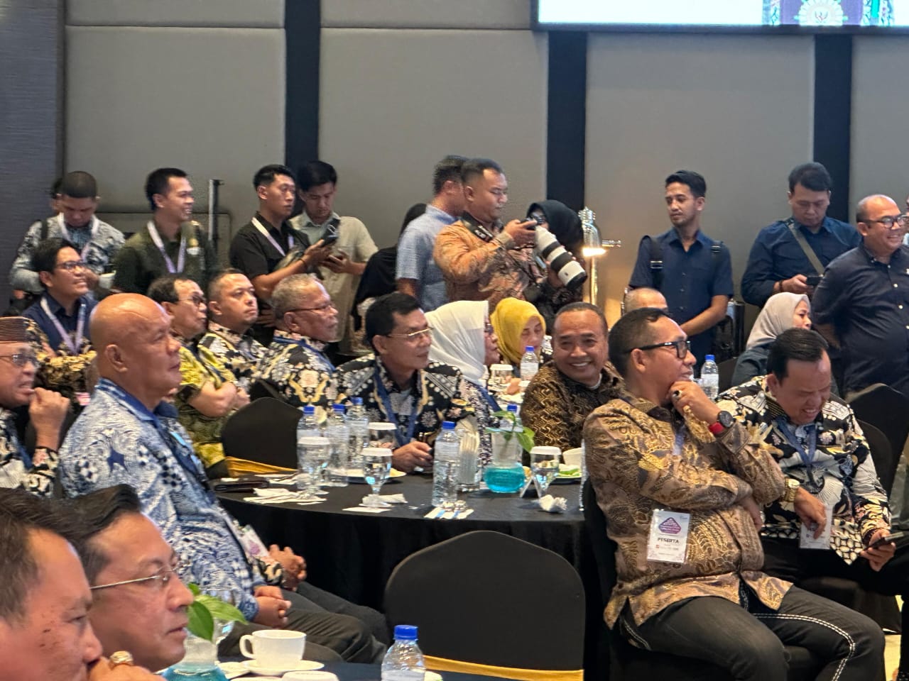 BATAM, BALINEWS.ID - Asosiasi Pemerintah Kabupaten Seluruh Indonesia (APKASI) menggelar Rapat Kerja Nasional (Rakernas) ke-17 Tahun 2026 di Batam, Kepulauan Ri…