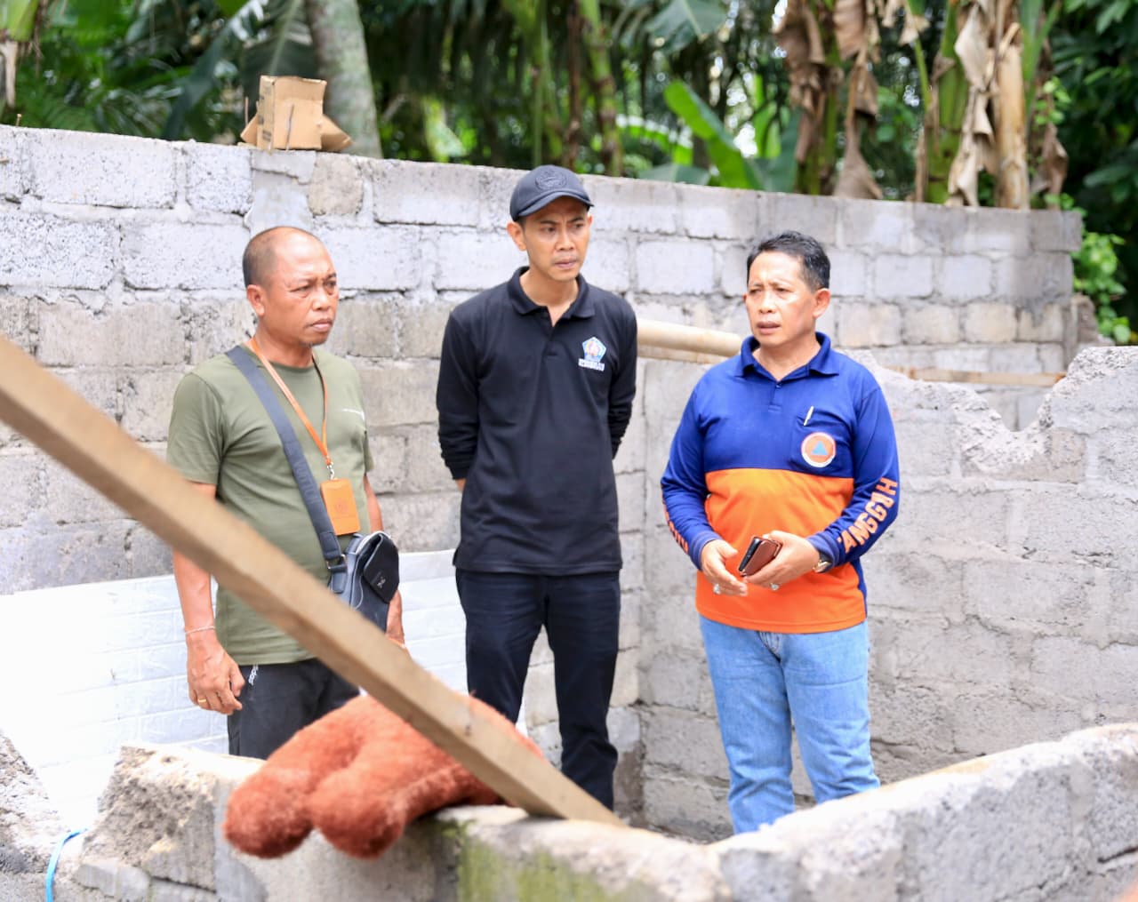 KLUNGKUNG, BALINEWS.ID — Wakil Bupati Klungkung, Tjokorda Gde Surya Putra, menunjukkan kepedulian pemerintah daerah terhadap warga terdampak bencana alam denga…