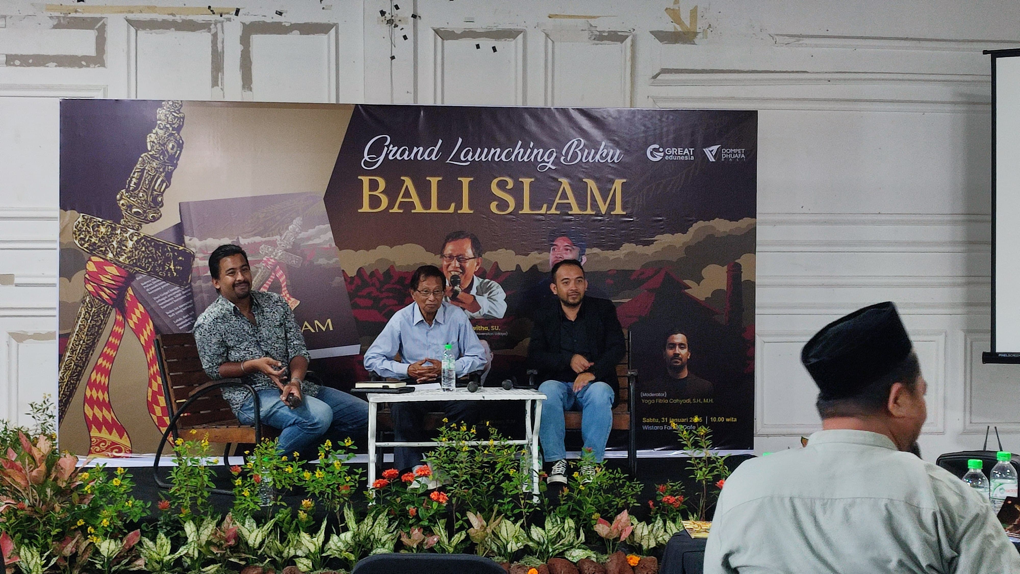 DENPASAR, BALINEWS.ID - Setelah melalui proses riset selama sekitar dua tahun, buku "Bali Slam – Entitas Yang Terlupakan" karya Ilham Efendi yang berkolaborasi…