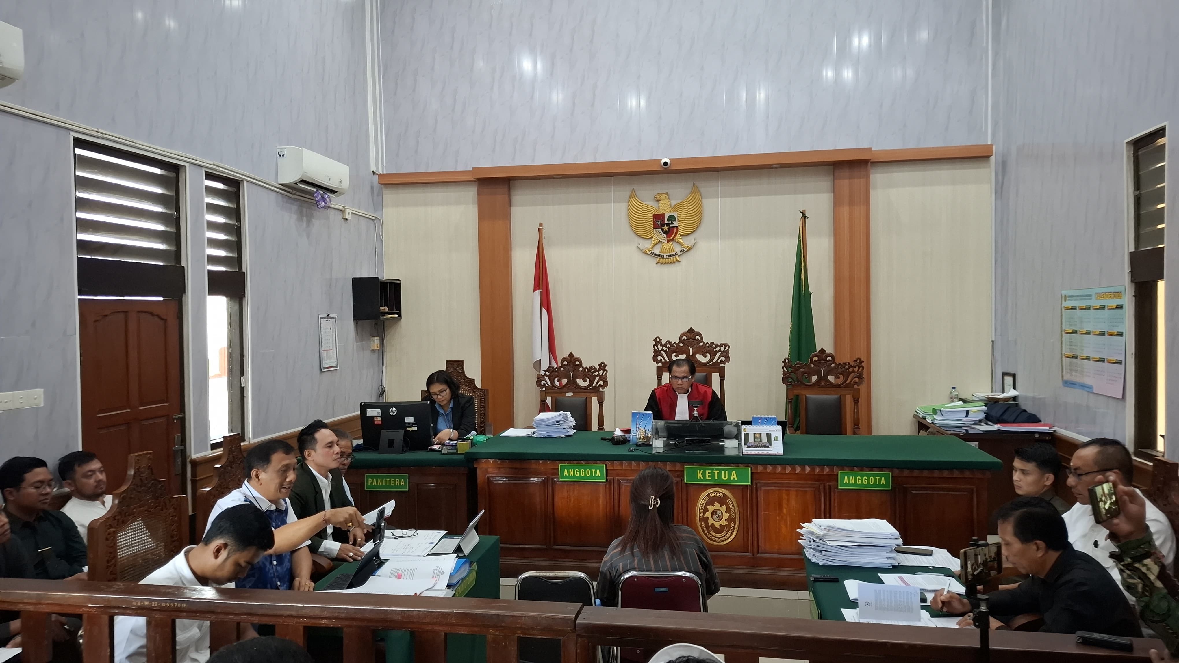 BALINEWS.ID, DENPASAR - Usai menghadirkan saksi ahli dari pemohon, kini sidang Praperadilan I Made Daging selaku Kepala Kantor Wilayah Badan Pertanahan Nasiona…
