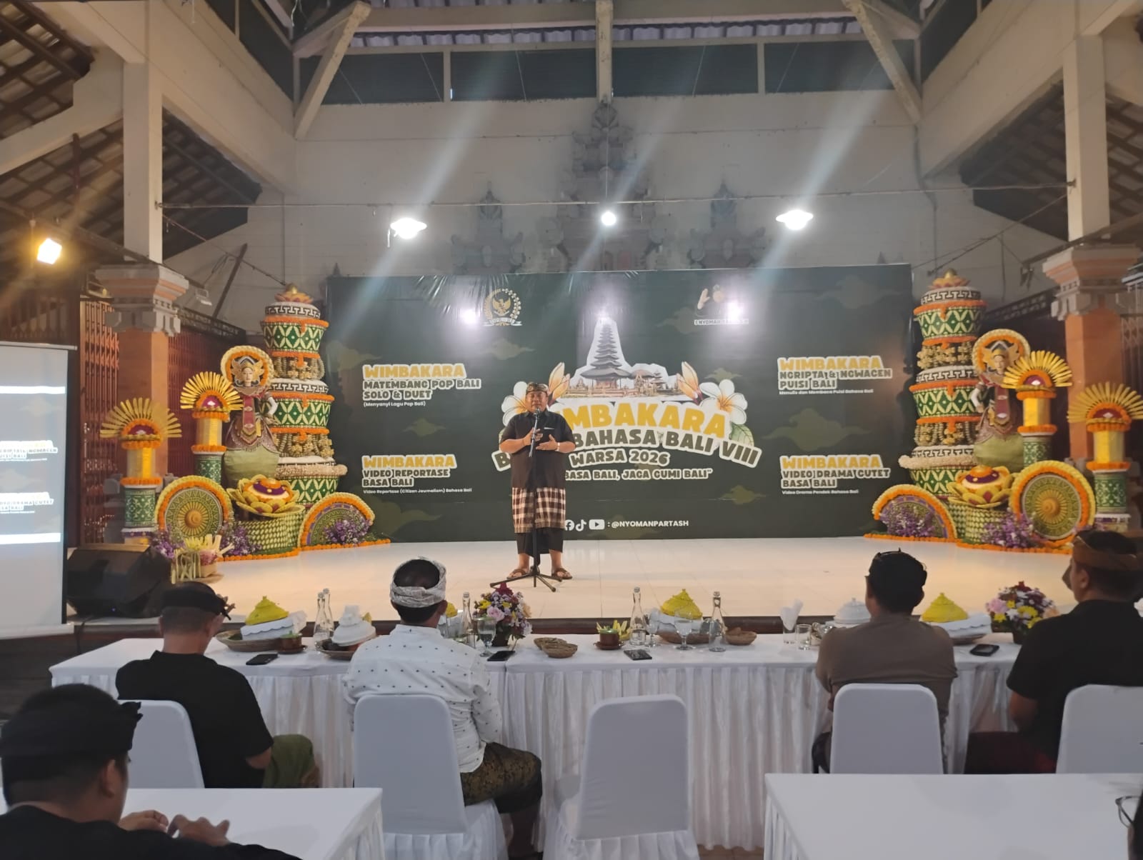 GIANYAR, BALINEWS.ID — Anggota DPR RI asal Bali, I Nyoman Parta, mengingatkan adanya kecenderungan penurunan penggunaan bahasa Bali di kalangan generasi muda. …