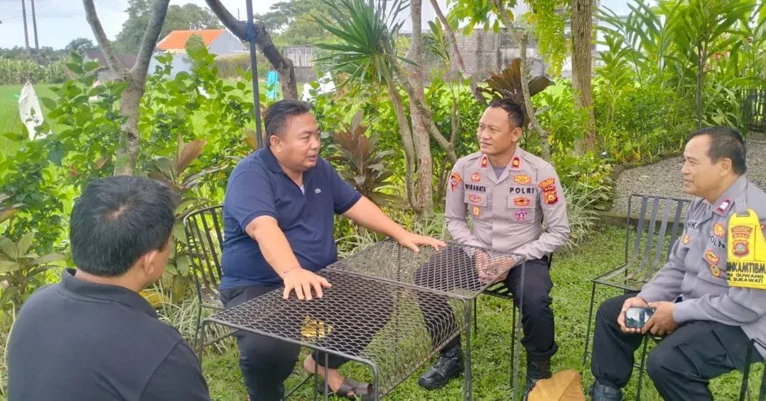 GIANYAR, BALINEWS.ID – Kapolsek Sukawati Kompol I Nyoman Wiranata, melaksanakan tatap muka dengan Anggota DPR RI Komisi III I Nyoman Parta, sebagai upaya mempe…