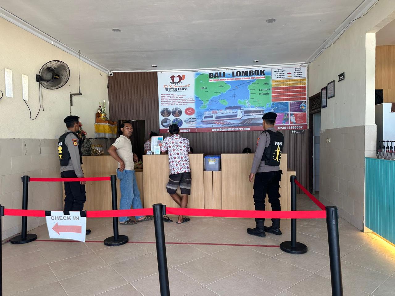 NUSA PENIDA, BALINEWS.ID – Kesigapan aparat kepolisian kembali membuahkan hasil. Tim Jalak Nusa Polsubsektor Lembongan, Polsek Nusa Penida, berhasil membantu w…