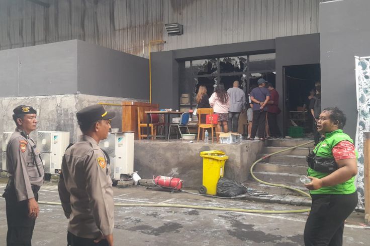 DENPASAR, BALINEWS.ID – Sebuah tempat biliar Don Vito yang berlokasi di Jalan Tukad Pakerisan No. 98 B, Kelurahan Panjer, Denpasar Selatan, dilalap api pada S…