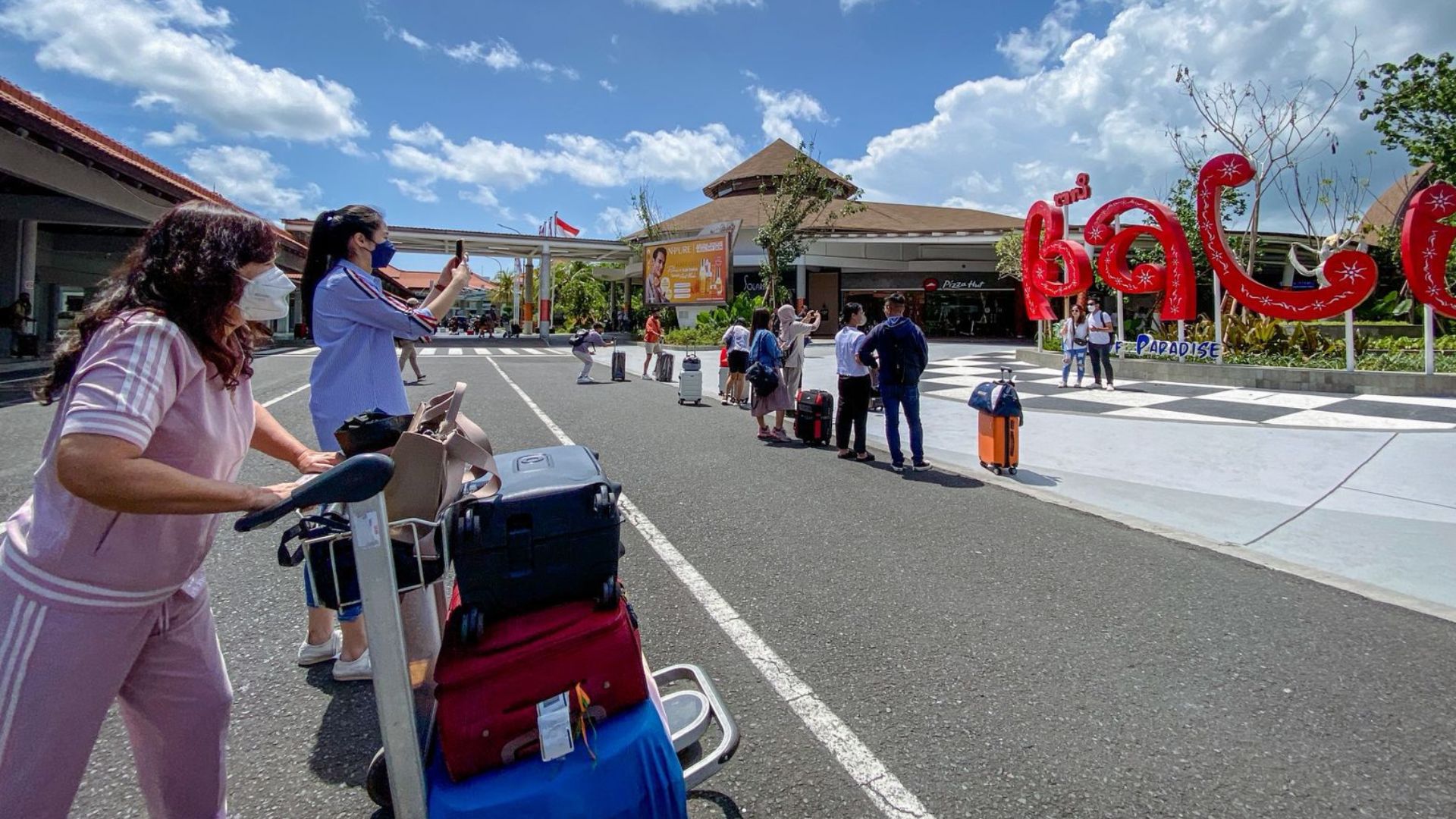 DENPASAR, BALINEWS.ID – Kementerian Pariwisata memastikan kondisi pariwisata di Bali tetap stabil meskipun situasi geopolitik global, termasuk dinamika di kawa…