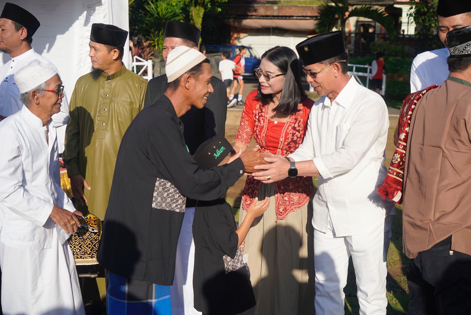 SEMARAPURA, BALINEWS.ID – Pemerintah Kabupaten Klungkung menunjukkan komitmennya dalam menjaga kerukunan antarumat beragama melalui kehadiran langsung dalam pe…