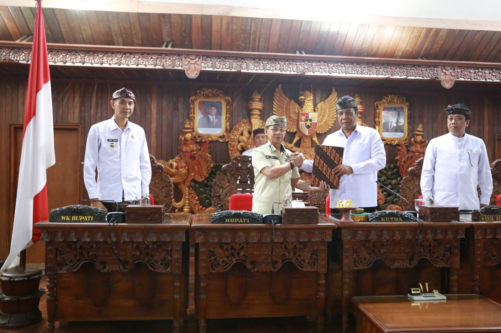 KLUNGKUNG, BALINEWS.ID - Dewan Perwakilan Rakyat Daerah (DPRD) Kabupaten Klungkung menegaskan perannya dalam fungsi pengawasan terhadap jalannya pemerintahan m…