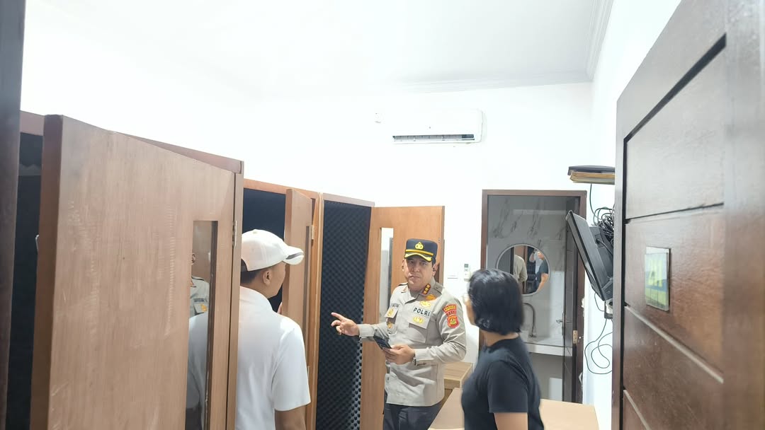 BADUNG, BALINEWS.ID - Aparat gabungan dari Satreskrim Polresta Denpasar dan Polsek Kuta menggerebek sebuah guest house di Jalan By Pass Ngurah Rai, Gang Karang…