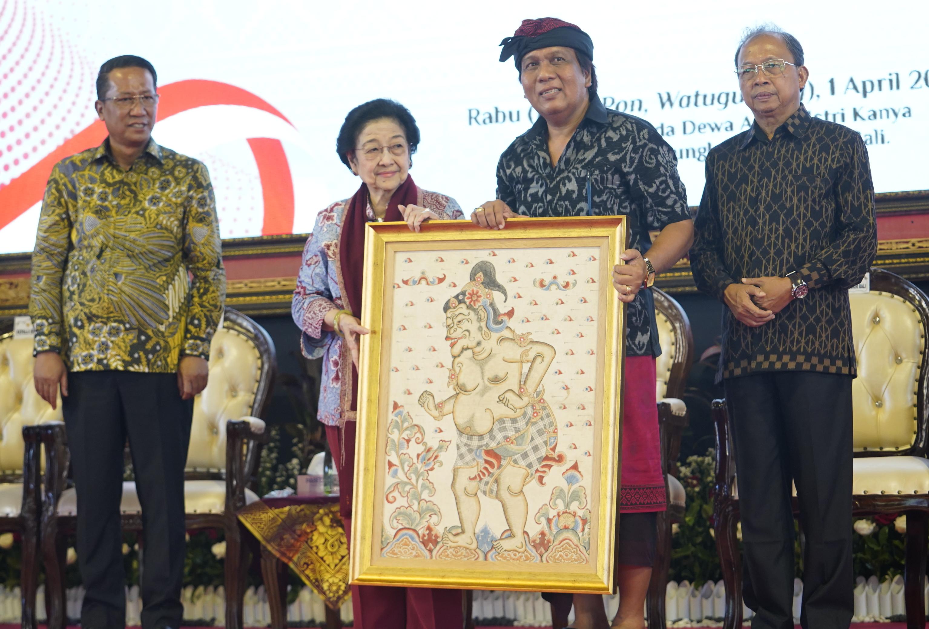 SEMARAPURA, BALINEWS.ID – Kabupaten Klungkung dipercaya menjadi tuan rumah penyerahan Sertifikat Hak Kekayaan Intelektual (HAKI) tingkat Provinsi Bali yang ber…