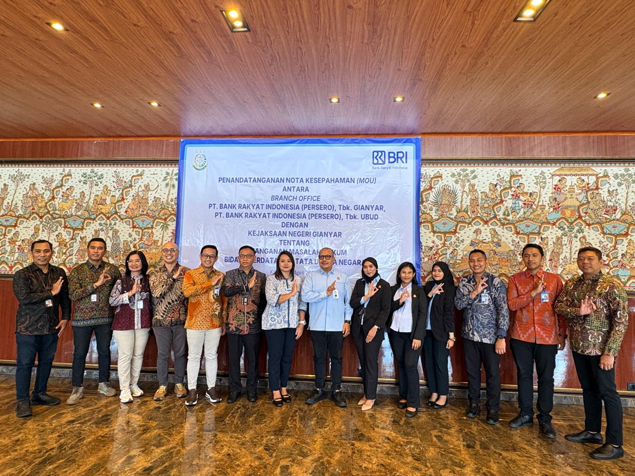 GIANYAR, BALINEWS.ID – Kejaksaan Negeri Gianyar kembali memperkuat sinergi dengan sektor perbankan melalui penandatanganan Nota Kesepahaman (MoU) bersama Bank …