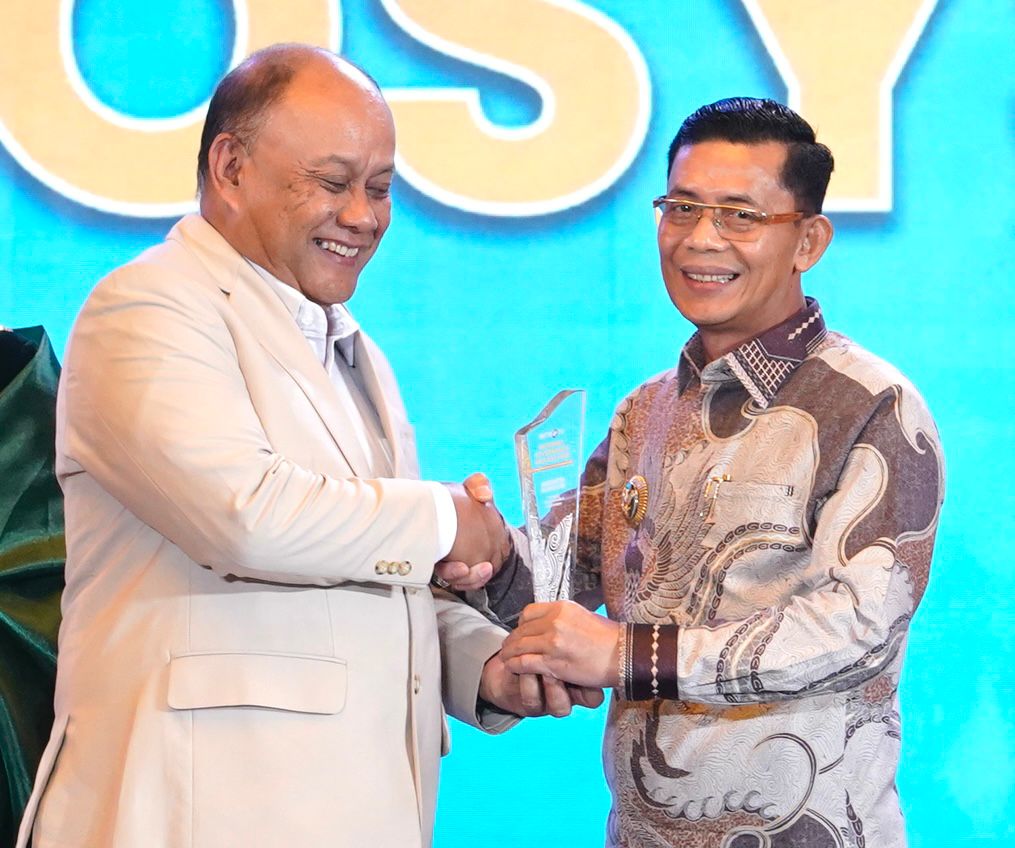 JAKARTA, BALINEWS.ID – Pemerintah Kabupaten Klungkung kembali menorehkan prestasi di tingkat nasional. Bupati Klungkung, I Made Satria menerima penghargaan dal…