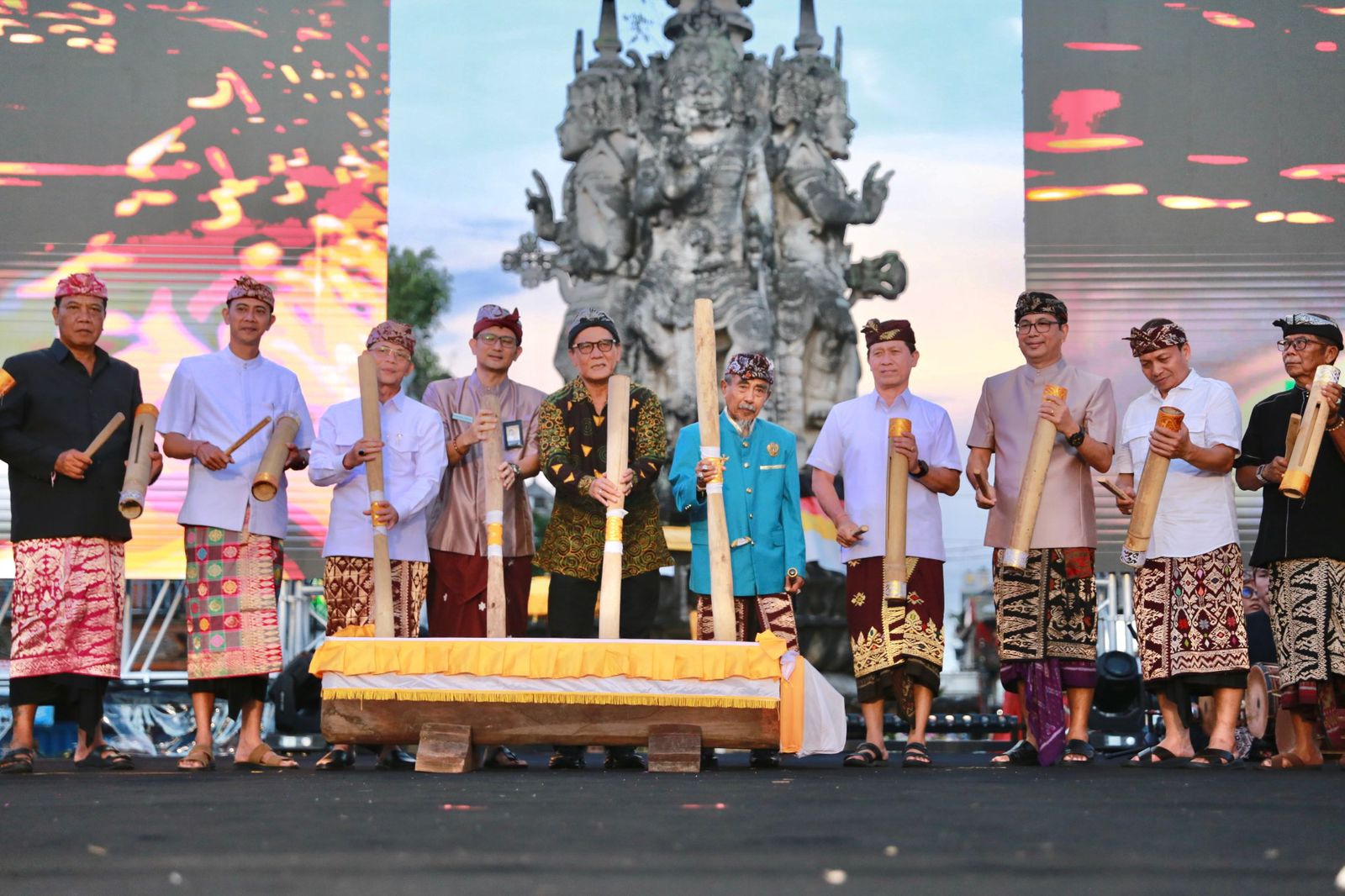 SEMARAPURA, BALINEWS.ID – Pemerintah Kabupaten Klungkung kembali menggelar Festival Semarapura ke-8 sebagai upaya memperkuat sektor ekonomi kreatif sekaligus m…