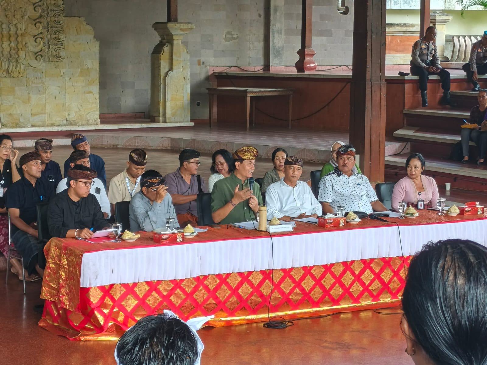 DENPASAR, BALINEWS.ID – Federasi Serikat Pekerja Mandiri menggelar aksi unjuk rasa di kantor DPRD Bali, Jalan Kusuma Atmaja, Denpasar, Kamis (30/4/2026). Dalam…