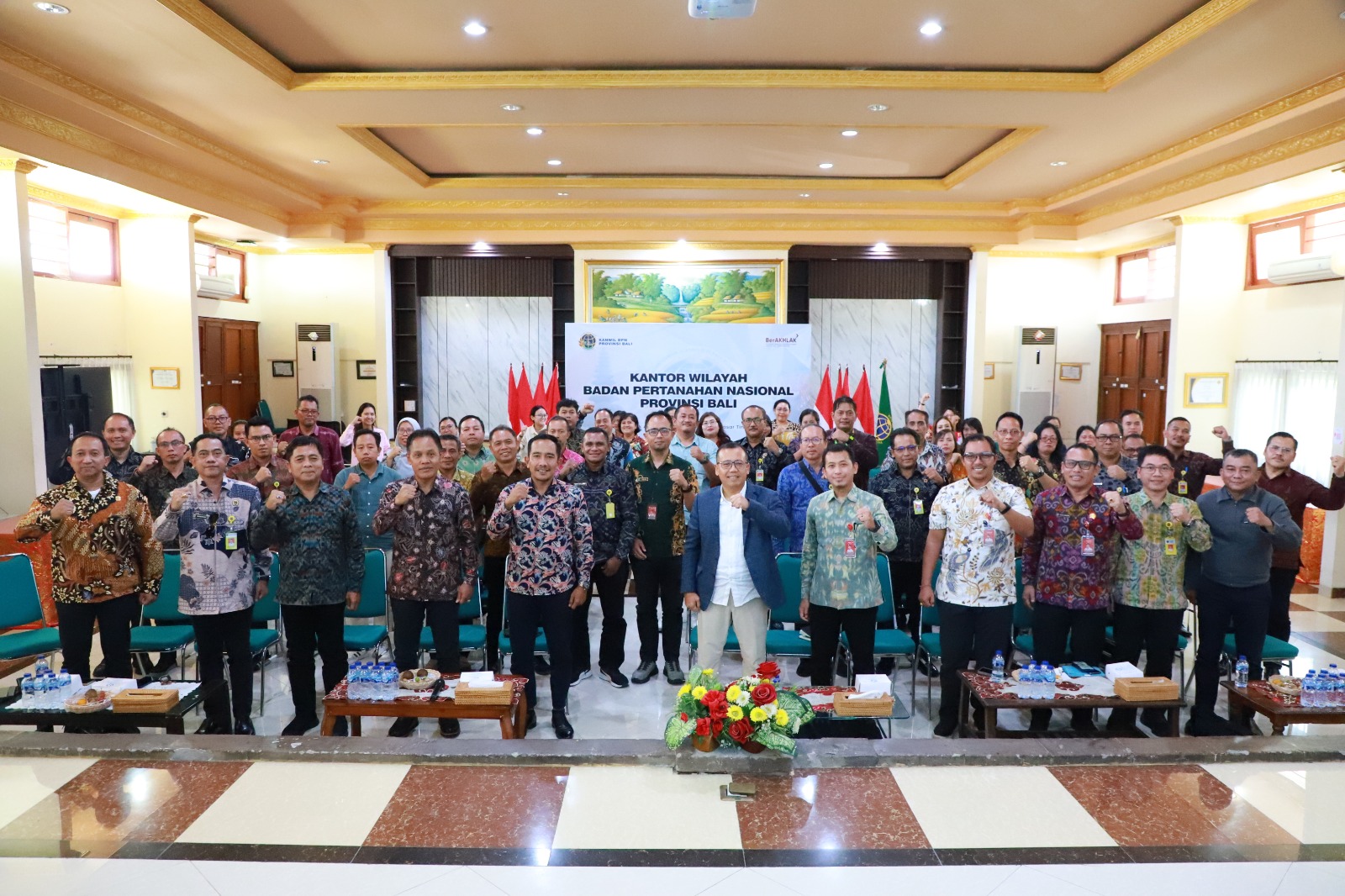 DENPASAR, BALINEWS.ID – Upaya mendorong pelayanan publik yang berkualitas dan berintegritas terus diperkuat jajaran Badan Pertanahan Nasional (BPN). Salah satu…