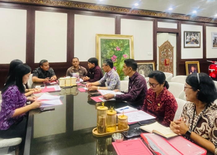GIANYAR, BALINEWS.ID – Pemerintah Kabupaten Gianyar melalui Tim Pertimbangan Hukuman Disiplin (TPHD) merekomendasikan pemberhentian terhadap tiga aparatur sipi…