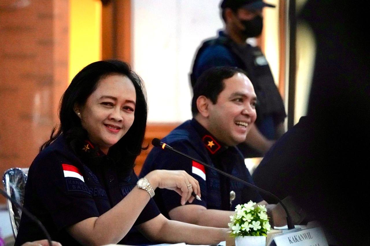 DENPASAR, BALINEWS.ID — 5 Mei 2026 — Kantor Wilayah Direktorat Jenderal Imigrasi Bali mengungkap hasil patroli keimigrasian terbaru yang menjaring puluhan warg…