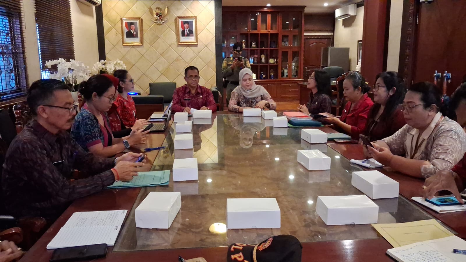 GIANYAR, BALINEWS.ID – Kabupaten Gianyar resmi menjadi daerah kandidat Program Kabupaten/Kota Percontohan Kawasan Tanpa Rokok (KTR). Penetapan tersebut ditinda…