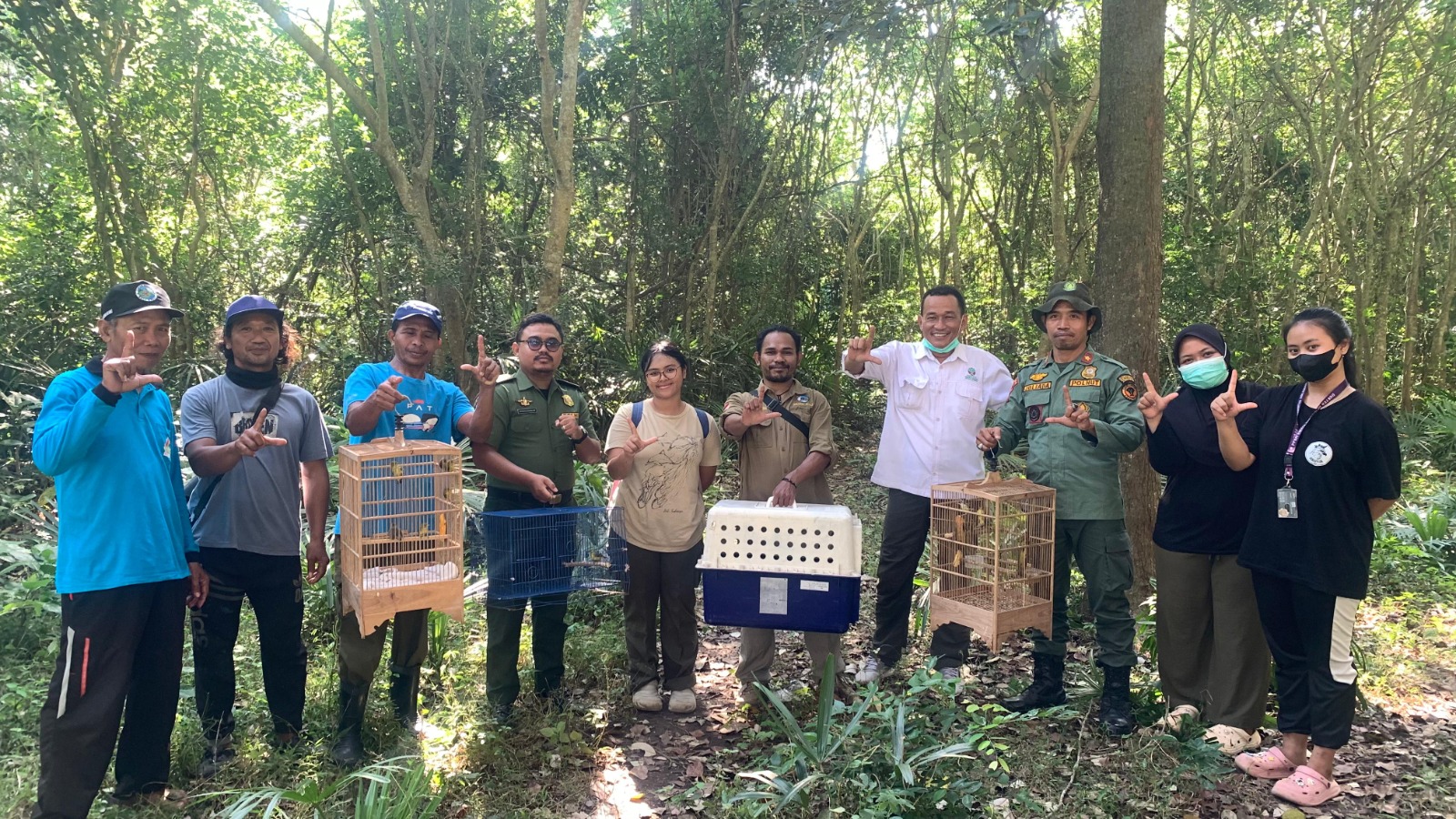 BULELENG, BALINEWS.ID – Tim Balai Konservasi Sumber Daya Alam (BKSDA) Bali bergerak ke dua lokasi berbeda dalam satu hari untuk melakukan evakuasi seekor Elang…