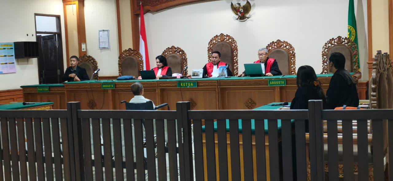 DENPASAR, BALINEWS.ID – I Ketut Tajem (61) dijatuhi vonis selama 1 tahun penjara dalam sidang putusan perkara korupsi di Lembaga Perkreditan Desa (LPD) Tanggah…