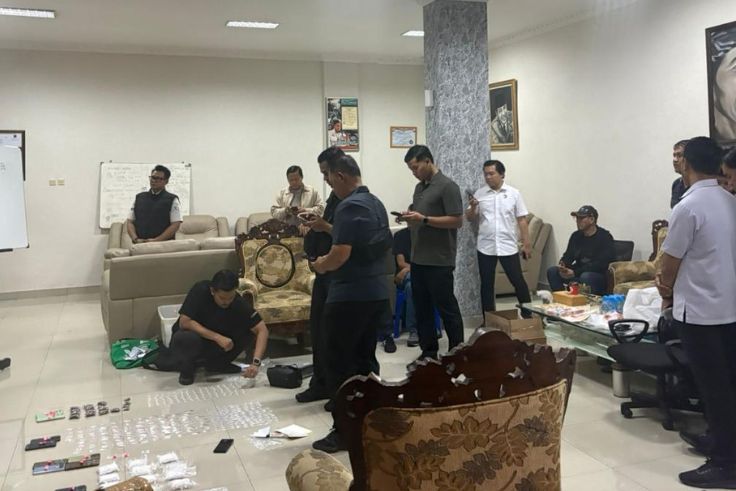 BADUNG, BALINEWS.ID  –  Direktorat Jenderal Pemasyarakatan (Ditjenpas) menggelar razia mendadak di Lapas Kelas IIA Kerobokan, Kuta Utara, Badung, Rabu (20/5) d…