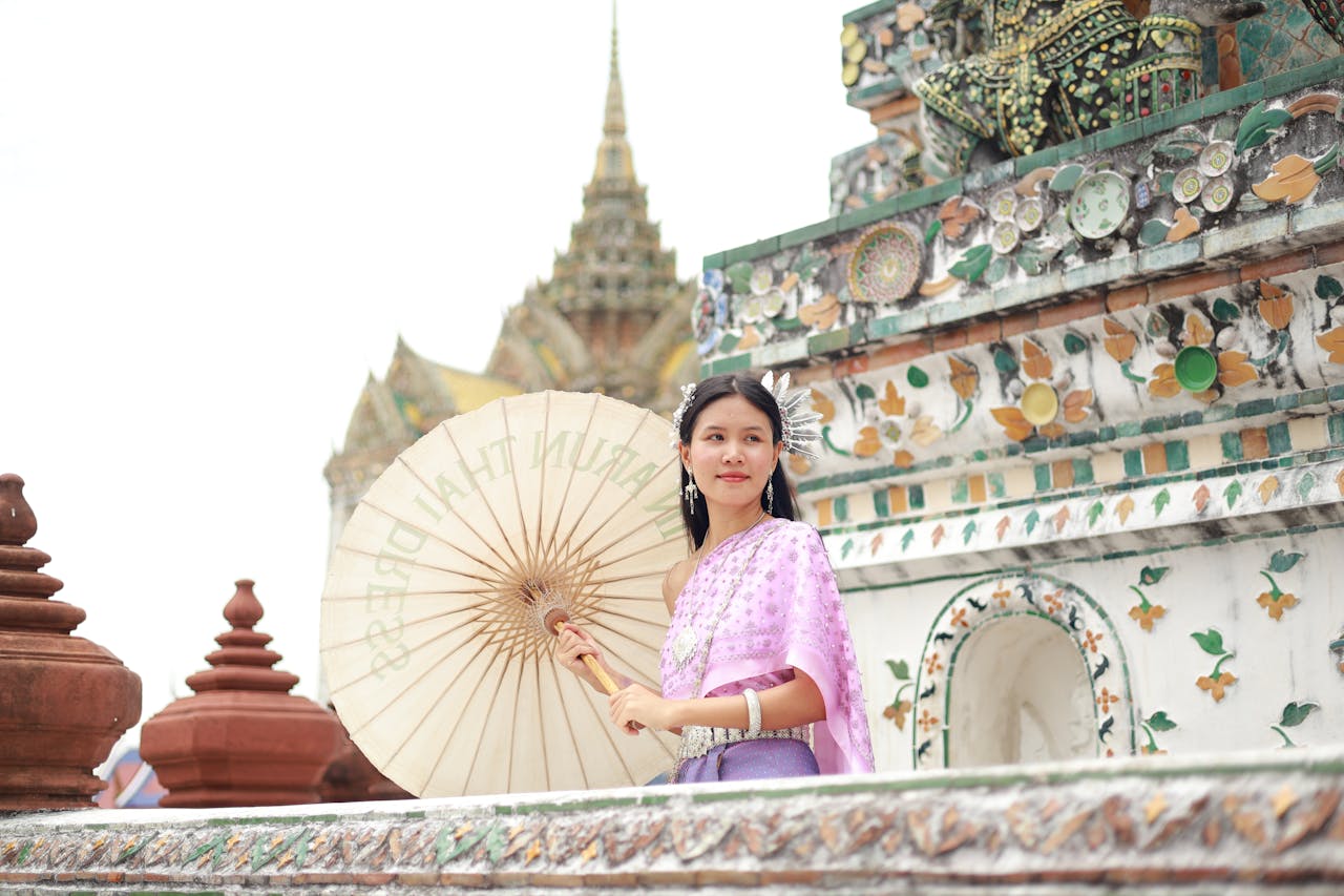 INTERNASIONAL, BALINEWS.ID - Pemerintah Thailand resmi mengubah aturan bebas visa bagi wisatawan asing. Dilansir dari Aljazeera.com,  pemerintah Thailand memut…