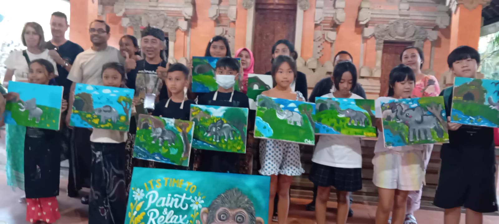 GIANYAR, BALINEWS.ID – Semangat perempuan dalam merawat dan menghidupkan nilai-nilai budaya Bali kembali ditampilkan melalui pameran seni rupa bertajuk Bali Al…