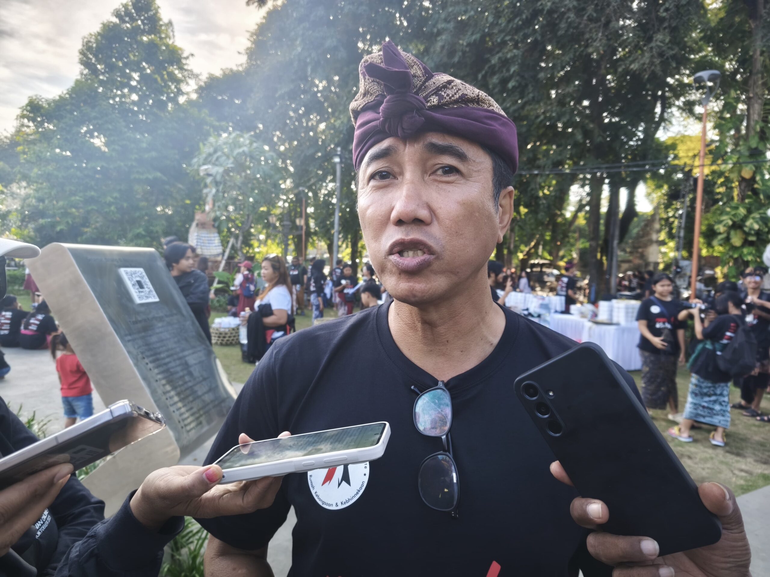 DENPASAR, BALINEWS.ID – Fenomena generasi muda yang dinilai semakin jauh dari pemahaman nilai-nilai Pancasila menjadi perhatian serius dalam pelaksanaan Karnav…