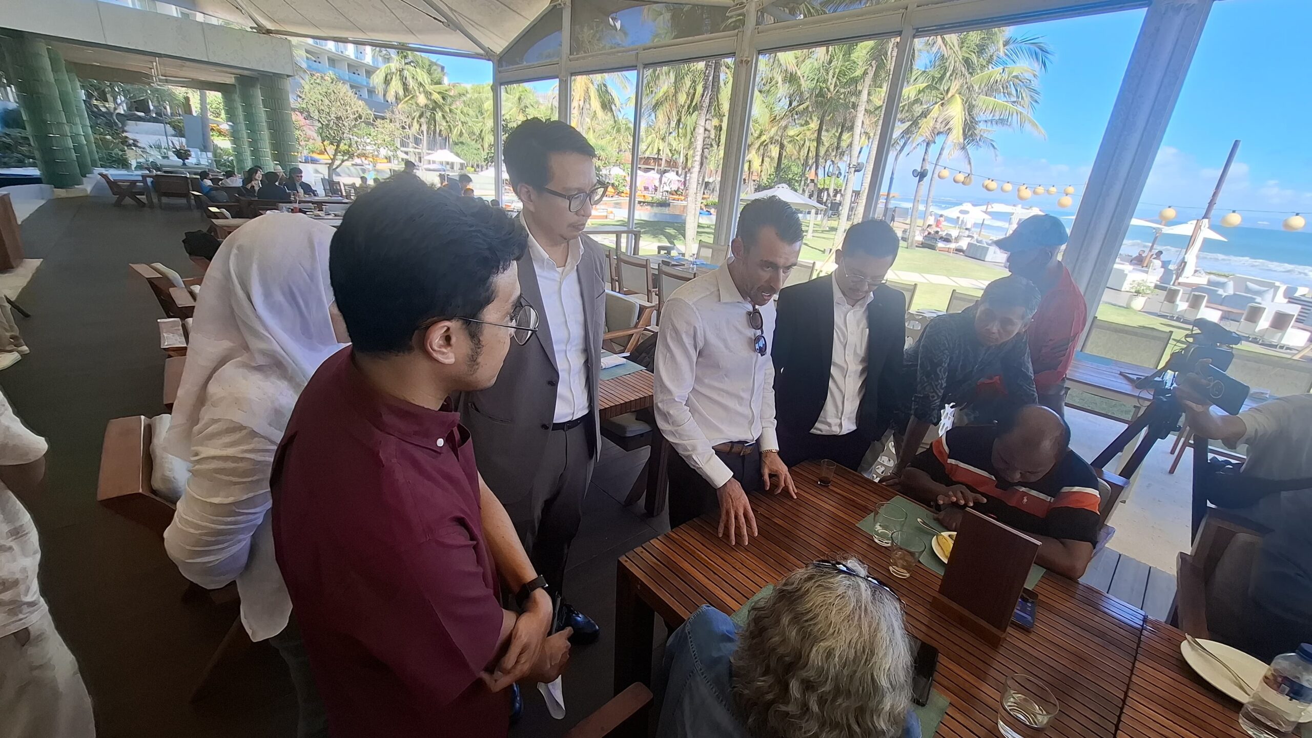 DENPASAR, BALINEWS.ID – HENDARMAN LAW FIRM (HLF) selaku kuasa hukum Adrian James Campbell dan PT Marina Bay Group menyampaikan klarifikasi sekaligus hak jawab …
