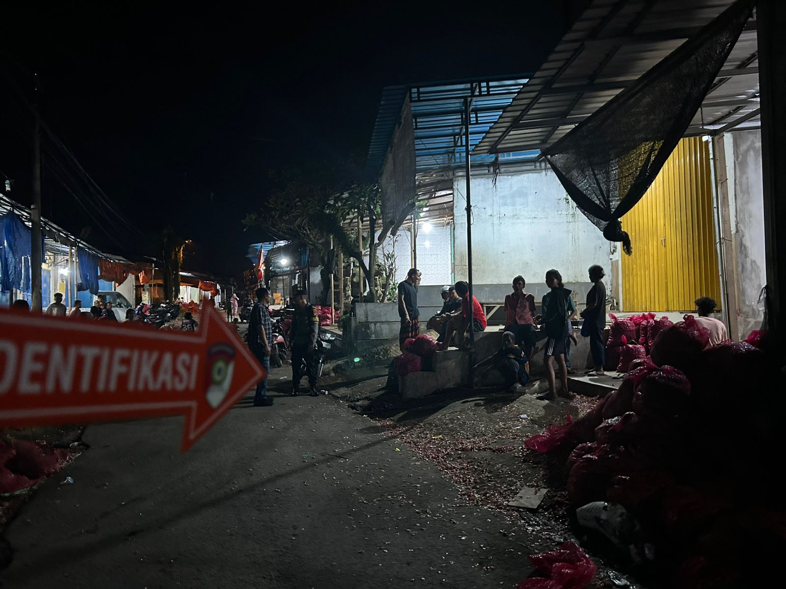 KLUNGKUNG, BALINEWS.ID – Jajaran Polres Klungkung tengah menyelidiki kasus dugaan penganiayaan yang terjadi di kawasan Jalan Jepun, Kelurahan Semarapura Klod, …