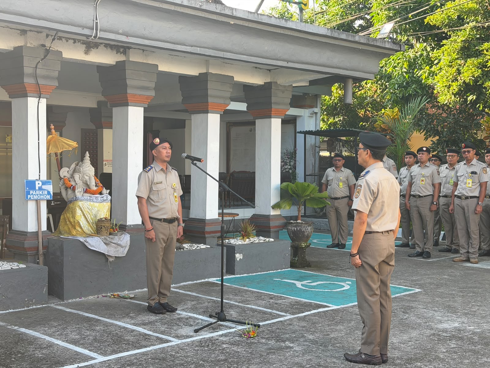 KLUNGKUNG, BALINEWS.ID – Kantor Pertanahan Kabupaten Klungkung terus memperkuat komitmen mewujudkan pelayanan publik yang profesional dan berintegritas. Salah …