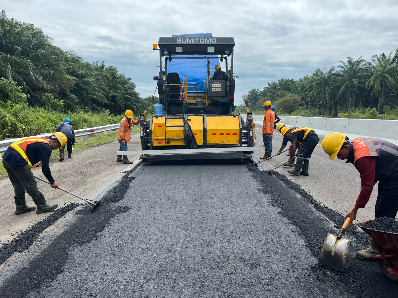 PEKANBARU, BALINEWS.ID – PT Hutama Karya (Persero) terus meningkatkan kualitas infrastruktur Jalan Tol Trans Sumatera (JTTS) ruas Pekanbaru–Dumai (Permai) guna…