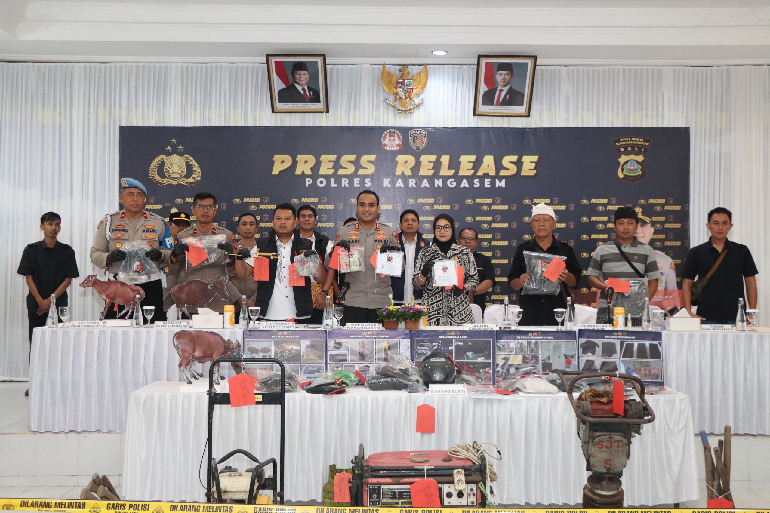 KARANGASEM, BALINEWS.ID - Kasus pencurian Bhawa (Ketu) atau mahkota sakral milik seorang Pedanda yang sempat menggemparkan sejumlah griya di Desa Budakeling, K…