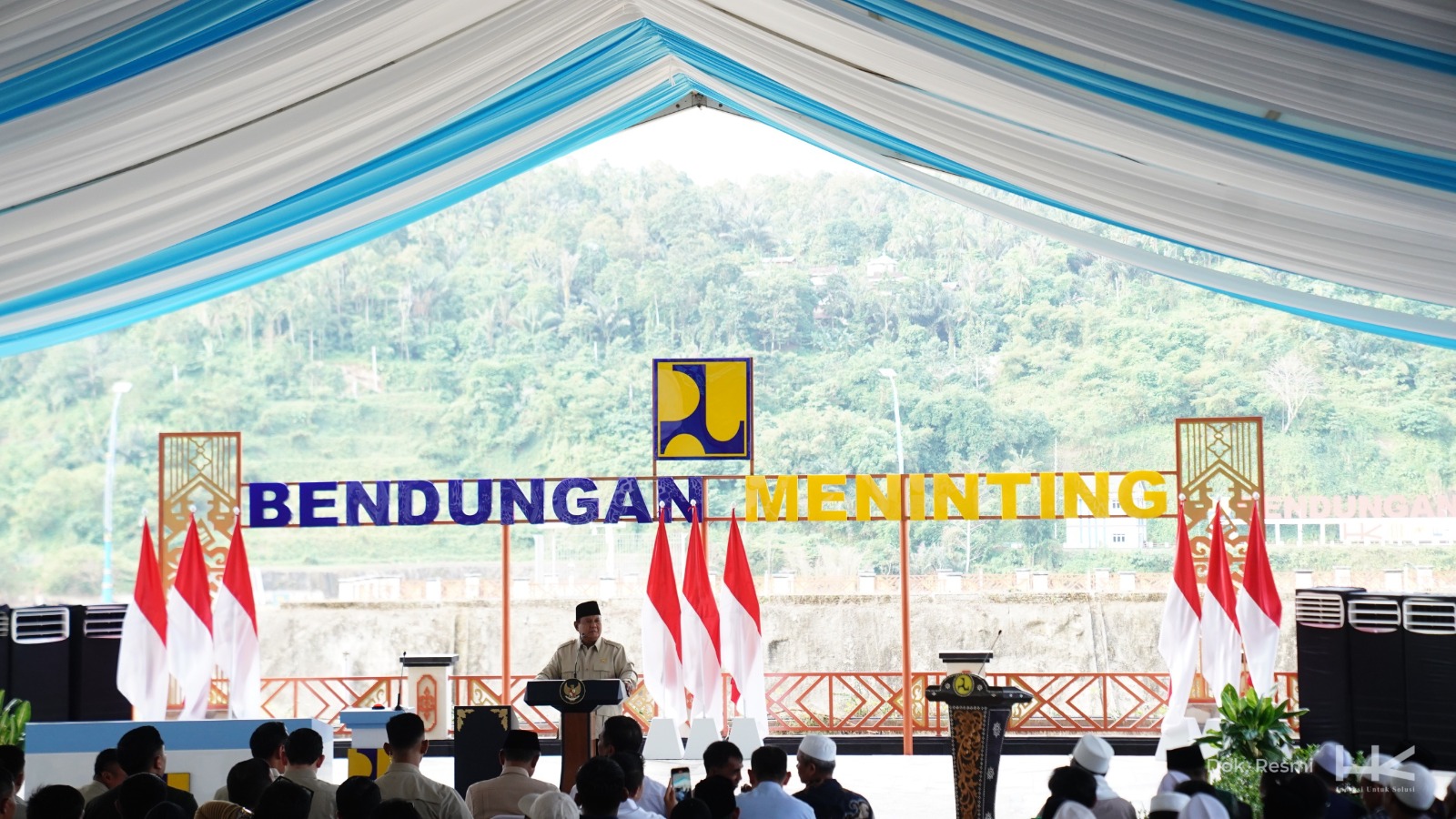 LOMBOK BARAT, BALINEWS.ID – Presiden Prabowo Subianto meresmikan lima bendungan yang telah rampung dibangun di Indonesia dalam satu seremoni terpusat di Bendun…