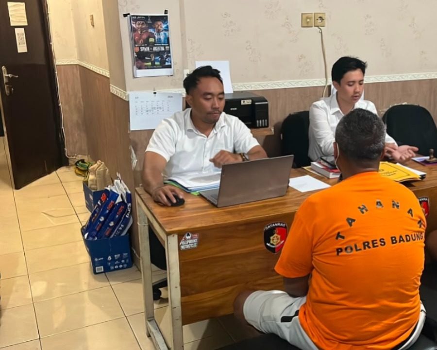 BADUNG, BALINEWS.ID – Fakta baru terungkap dalam kasus penembakan di tempat hiburan malam The Shady Pig, Jalan Pantai Berawa, Canggu, Kuta Utara, Badung. Tersa…