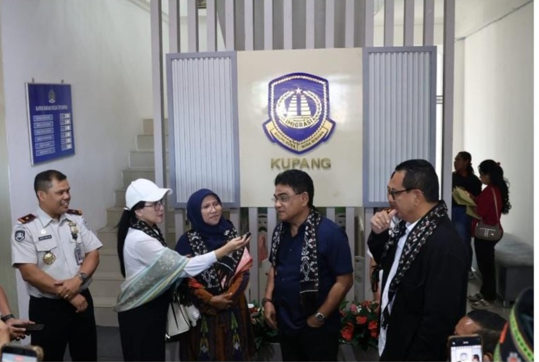 KUPANG, BALINEWS.ID – Komisi XIII DPR RI mengapresiasi peningkatan kualitas pelayanan di Kantor Imigrasi Kupang, Nusa Tenggara Timur, setelah meninjau langsung…