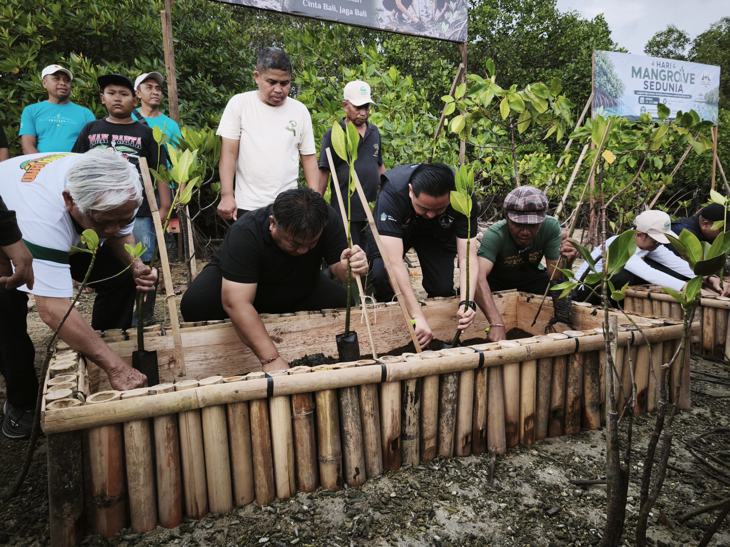 BADUNG, BALINEWS.ID – Kondisi kawasan mangrove di Bali kembali menjadi sorotan. Penggiat mangrove Lanang Sudira menilai luasan kawasan mangrove yang selama ini…