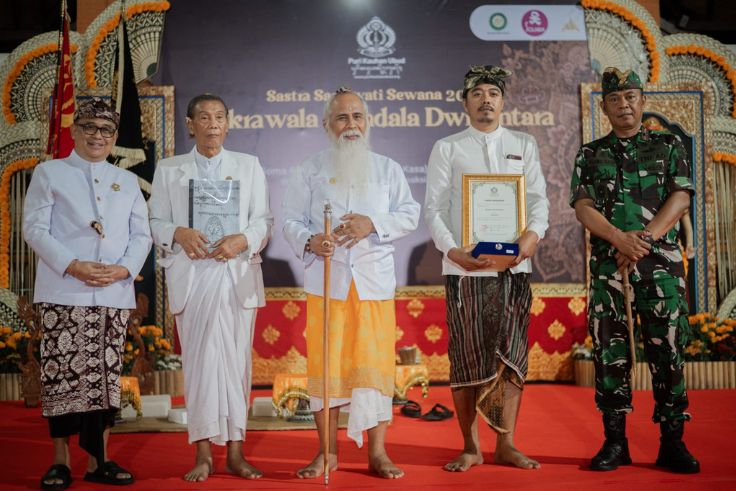 GIANYAR, BALINEWS.ID – Yayasan Puri Kauhan Ubud kembali menggelar ajang kebudayaan Sastra Saraswati Sewana untuk keenam kalinya pada 2026. Mengusung tema "Cakr…