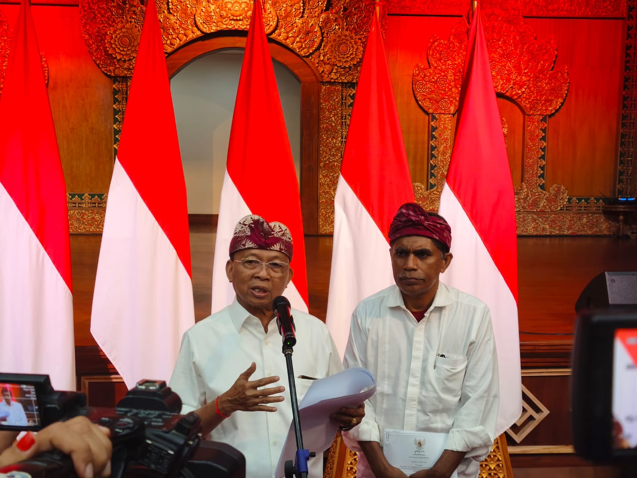 DENPASAR, BALINEWS.ID — Gubernur Bali Wayan Koster menerbitkan Instruksi Gubernur Bali Nomor 6 Tahun 2026 tentang Peningkatan Kinerja, Kualitas, serta Integrit…