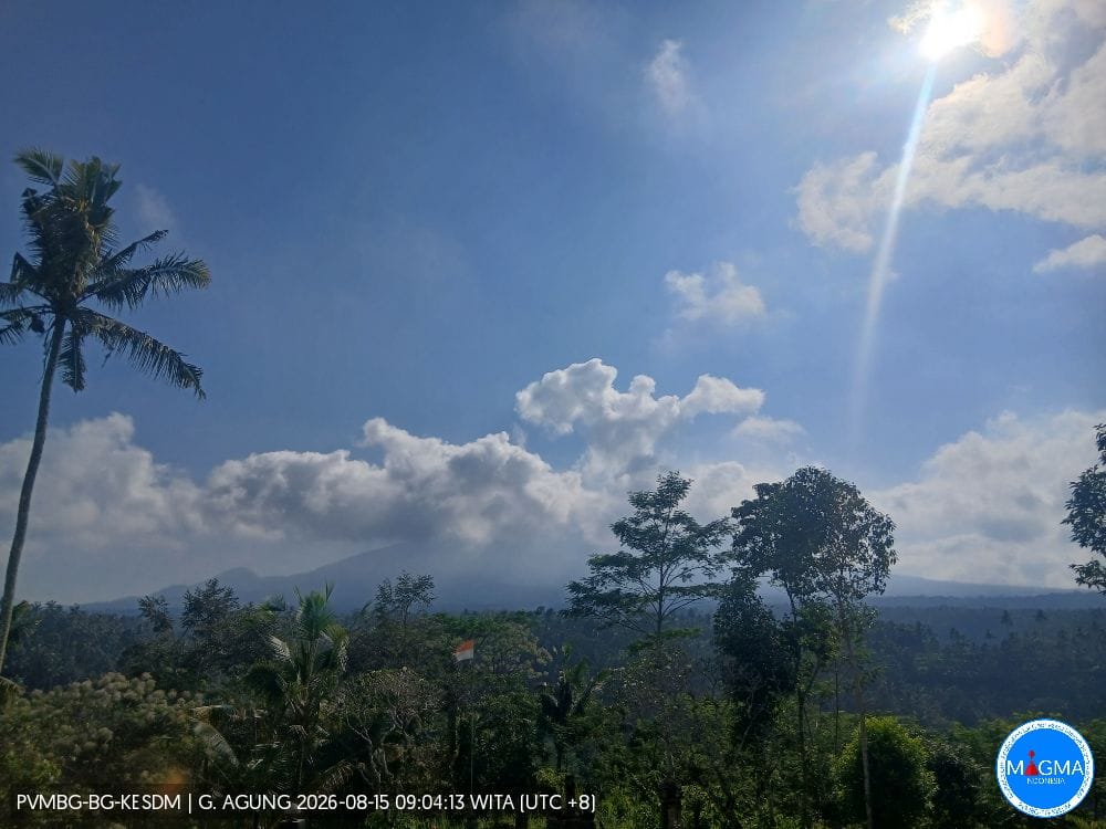 KARANGASEM, BALINEWS.ID – Aktivitas Gunung Agung di Kabupaten Karangasem masih berada pada Level I (Normal). Berdasarkan laporan pengamatan Pusat Vulkanologi d…