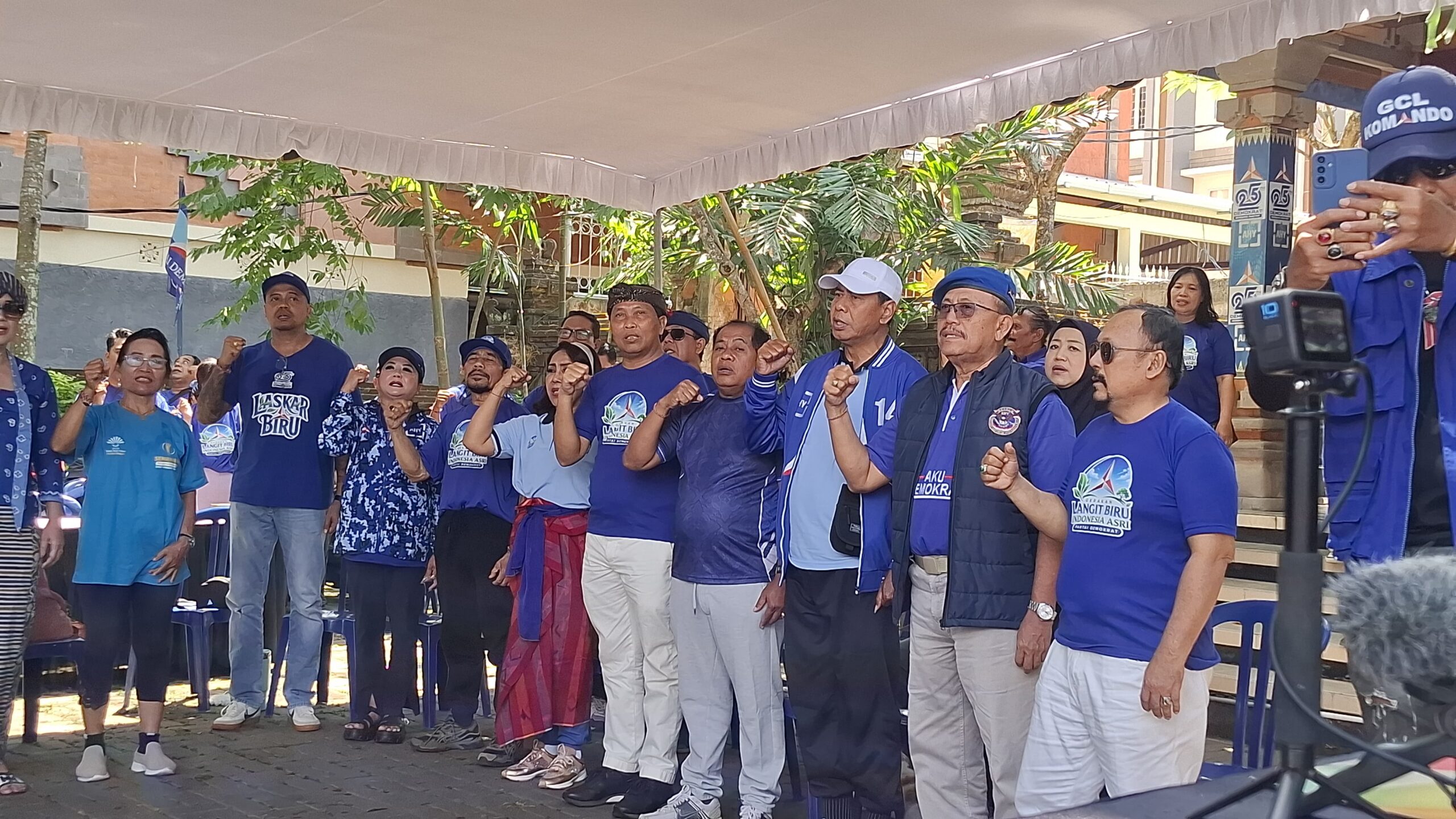 Demokrat Bali Dorong Sampah Tuntas di Desa DENPASAR — Ketua DPD Partai Demokrat Bali Made Mudarta mendorong pengelolaan sampah berbasis desa sebagai solusi men…