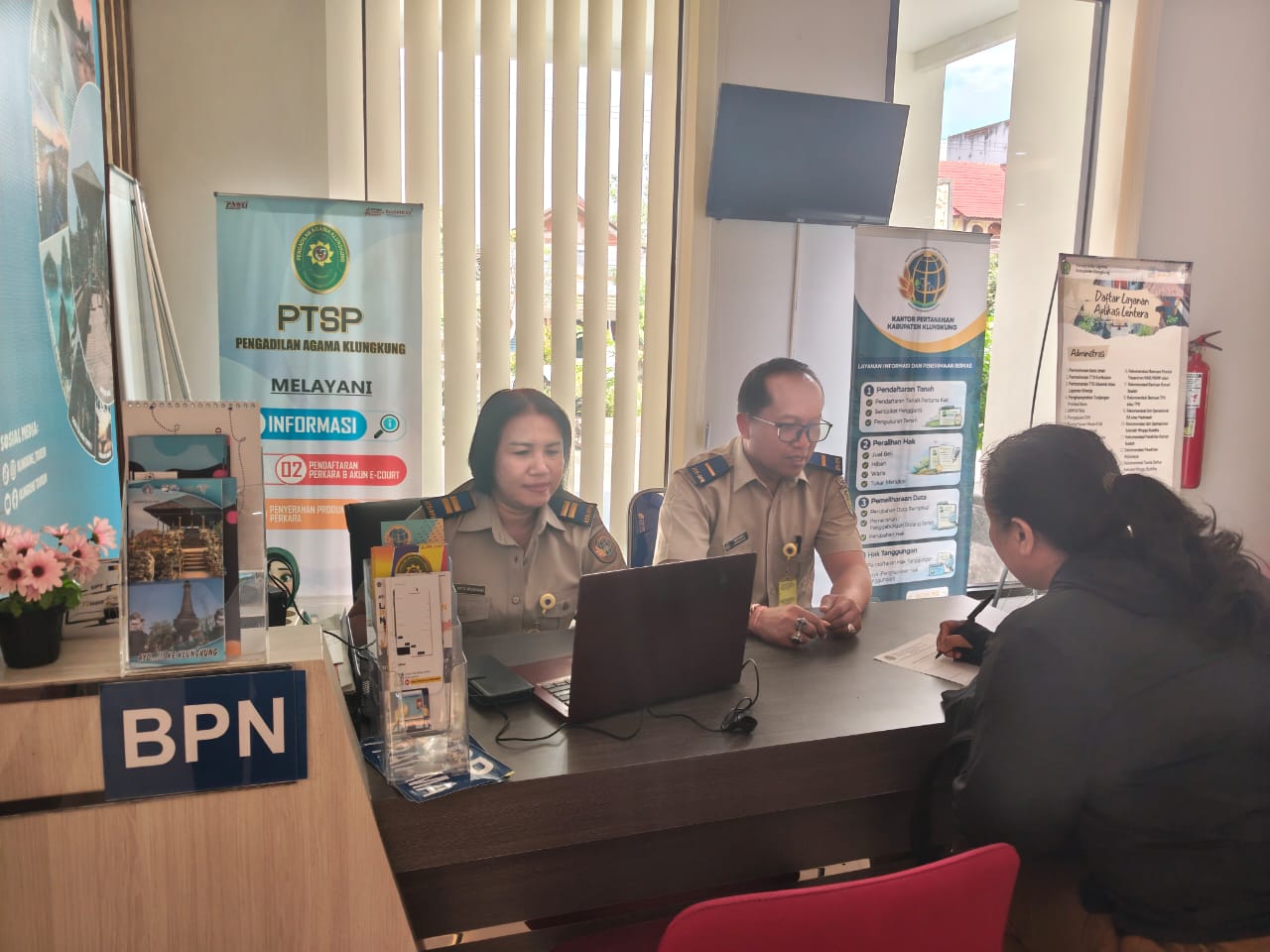 KLUNGKUNG, BALINEWS.ID – Kantor Pertanahan Kabupaten Klungkung terus mendorong peningkatan kualitas pelayanan publik dengan menghadirkan layanan pertanahan di …