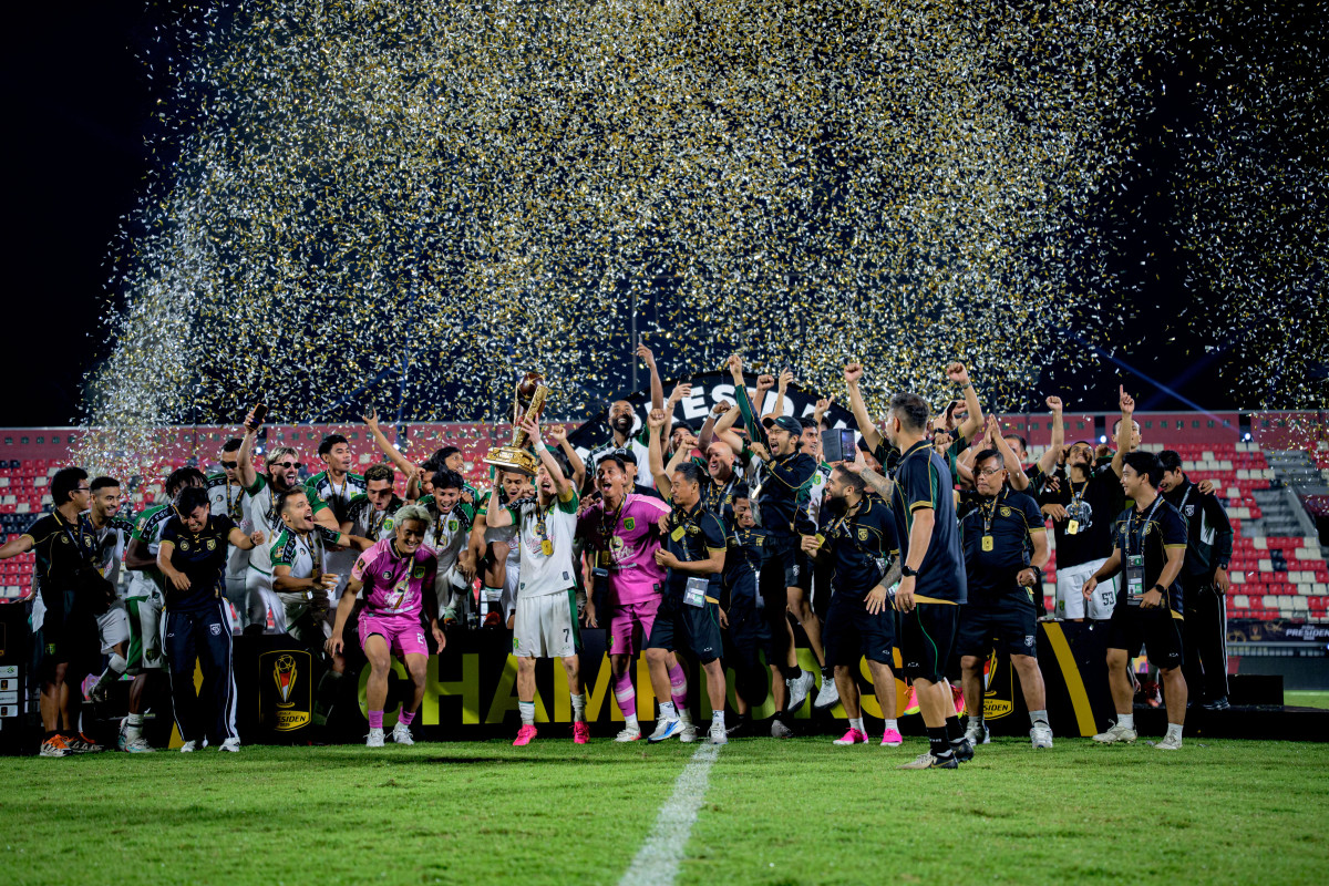 Lewati Drama Adu Penalti, Persebaya Raih Gelar Juara Piala Presiden 2026