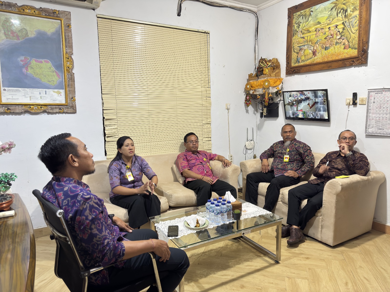 KLUNGKUNG, BALINEWS.ID – Kantor Pertanahan Kabupaten Klungkung terus memperkuat koordinasi dan komunikasi internal guna mendukung optimalisasi pelaksanaan tuga…