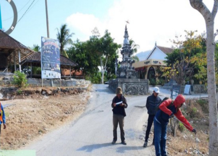SEMARAPURA, BALINEWS.ID – Pemerintah Kabupaten Klungkung mulai meningkatkan infrastruktur jalan menuju kawasan Daya Tarik Wisata (DTW) Diamond Beach, Nusa Peni…