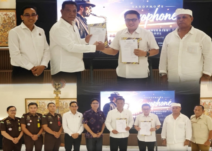 SEMARAPURA, BALINEWS.ID – Ketua DPRD Kabupaten Klungkung Anak Agung Gde Anom, terus mendorong penguatan tata kelola kelembagaan DPRD yang sesuai dengan ketentu…